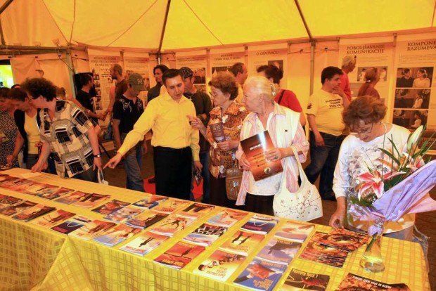 Žuti šator pun misterija