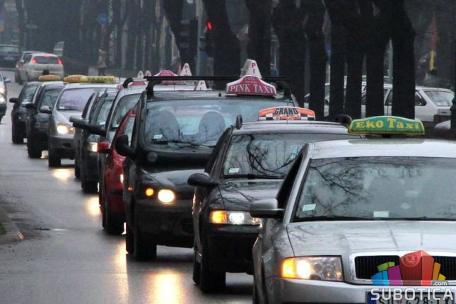 Teška godina za taksiste, pomoć u vidu subvencija dobrodošla