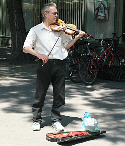 Ulični violinista Josip Dragić