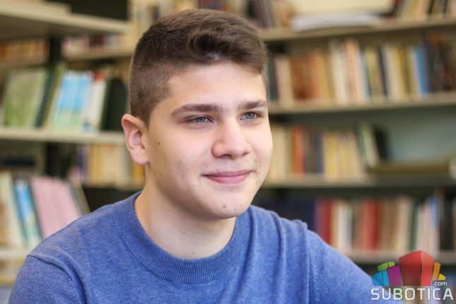 Oni dolaze: Miloš Gmijović, đak generacije OŠ "Sonja Marinković"