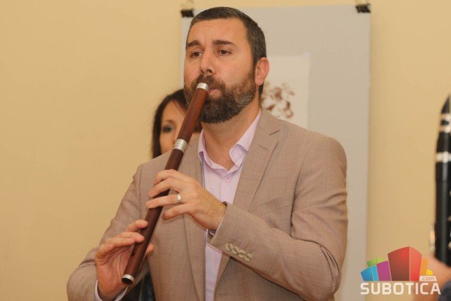 Grupa „Iskon“ dve decenije baštinari izvornu muziku Balkana, sutra nastupa na Letnjoj pozornici