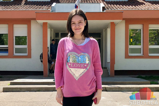 Oni dolaze: Helena Savić, maturantkinja OŠ "Sonja Marinković"