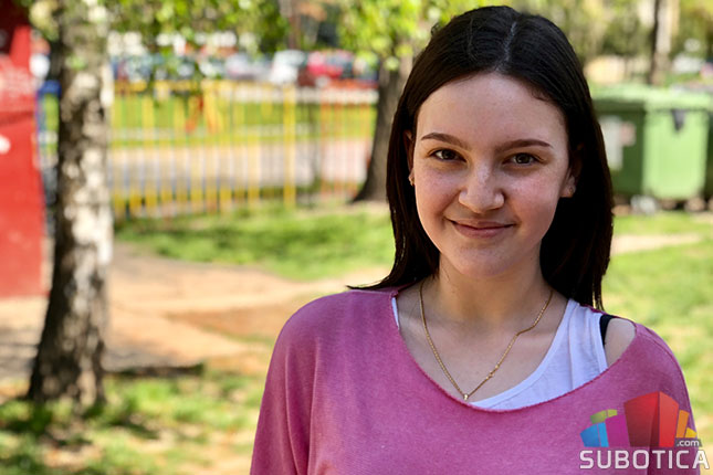 Oni dolaze: Helena Savić, maturantkinja OŠ "Sonja Marinković"