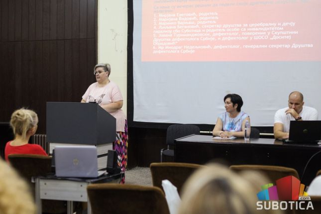 Inkluzivno obrazovanje - raskorak između teorije i prakse