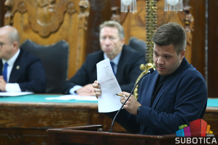 Roditelji nezadovoljni premeštanjem vaspitača, iz "Naše radosti" poručuju da nije cilj da sa decom rade nezadovoljni vaspitači