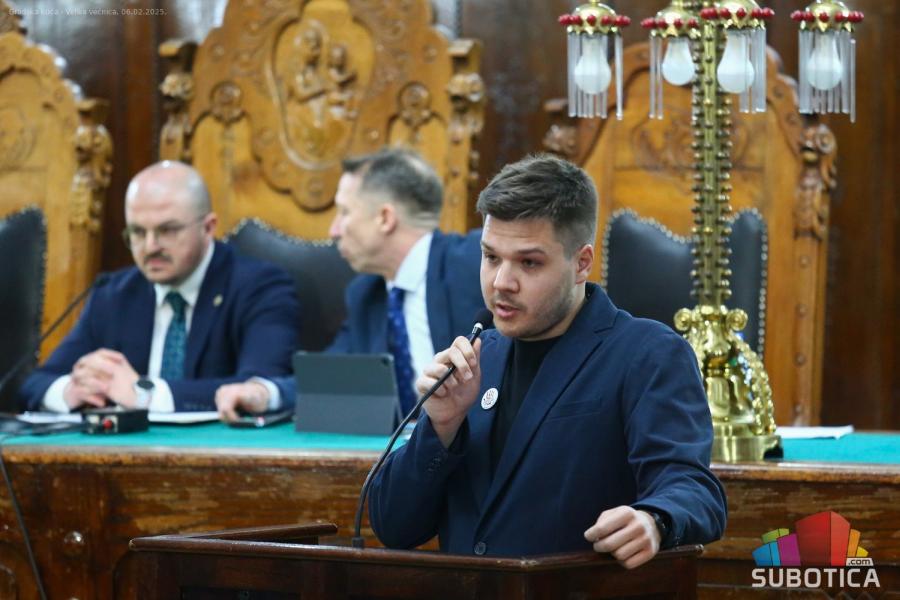 Rasprava o budžetu dominirala skupštinskim zasedanjem - vlast zadovoljna, opozicija kritikuje