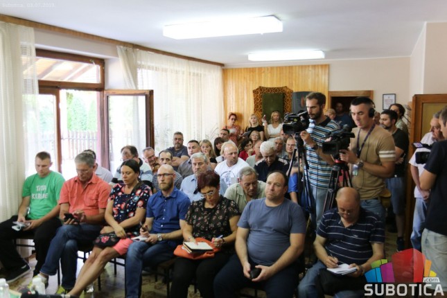 Predstavljen plan rekonstrukcije Tesline pijace