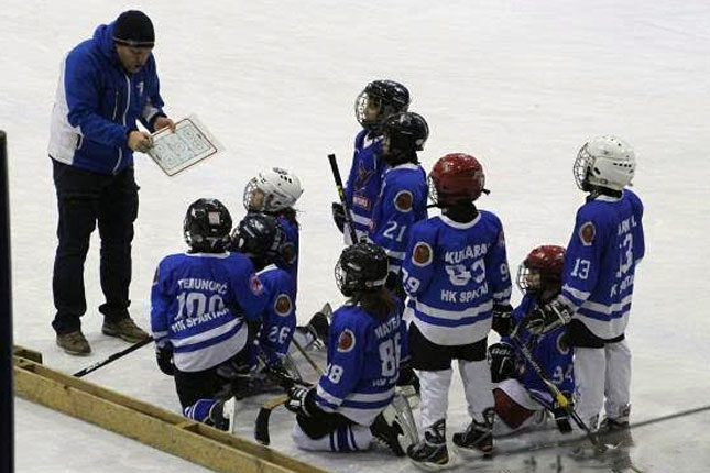 Mladi hokejaši Spartaka nastupili na dva međunarodna turnira