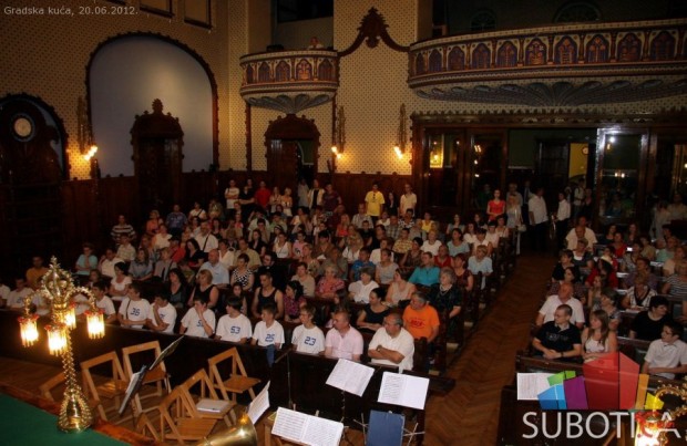 Održan humanitarni koncert za pomoć Norbertu Horvatu