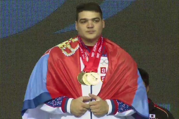 Tamaš Kajdoči osvojio tri bronzane medalje na Svetskom prvenstvu u dizanju tegova