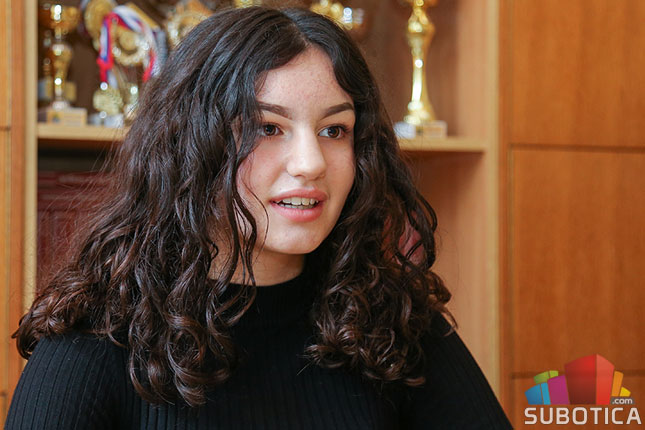 Oni dolaze: Maša Mihajlović, maturantkinja OŠ "Miroslav Antić"