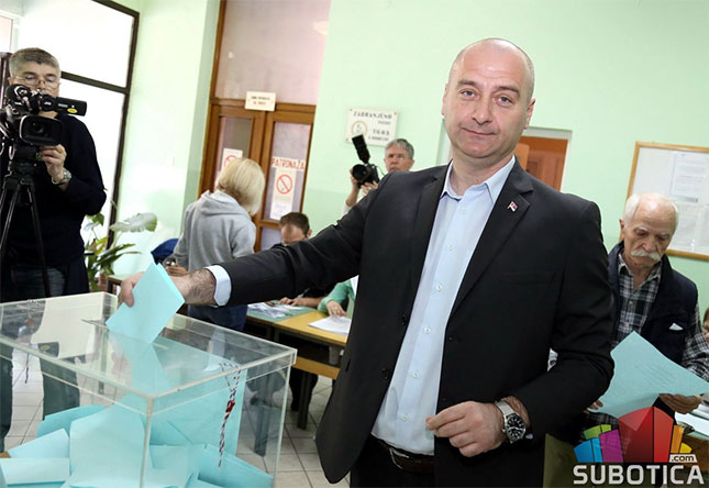 Uživo: CESID potvrdio - Aleksandar Vučić novi predsednik Srbije