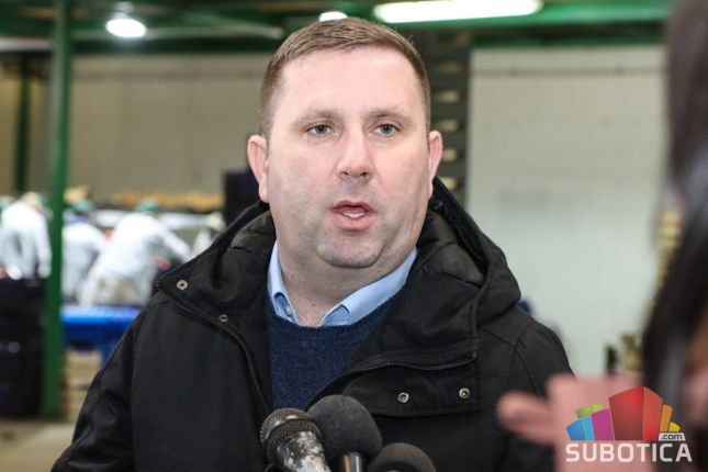 Voćari iz Tavankuta predočili svoje probleme funkcionerima