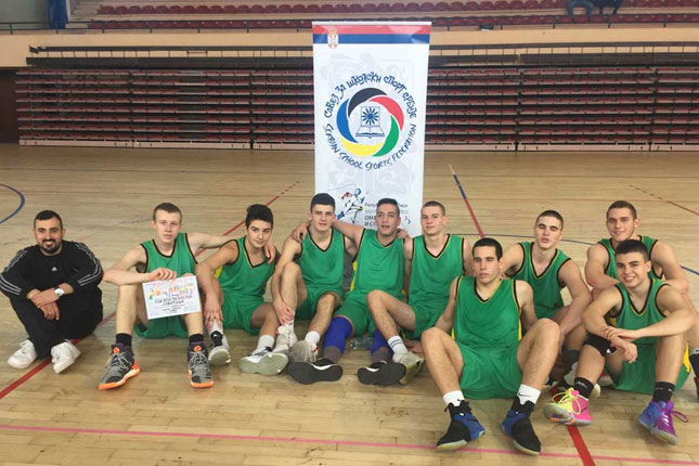 Basketaši i košarkaši Ekonomske škole obezbedili plasman na završnicu Prvenstva Srbije