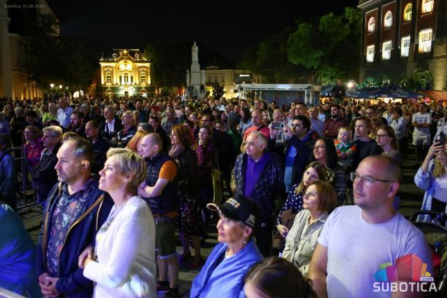 Spektakularan koncert Subotičkog simfonijskog orkestra i tri tenora