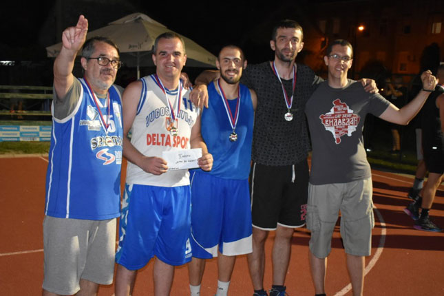 Kroz turnir u basketu prikupljeno 60.000 dinara za socijalno ugrožene srpske porodice sa Kosmeta