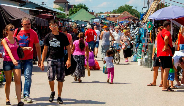 Buvljak opstaje zahvaljujući strancima