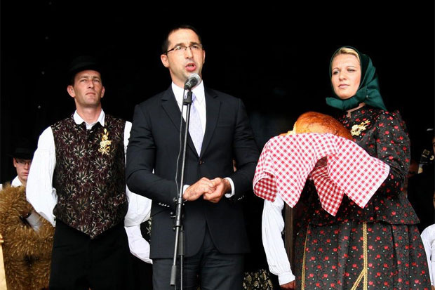 Dužijanca 2013: Gradonačelniku predat hleb od novog žita