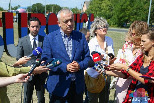 Uništavanje natpisa na mađarskom jeziku vandalski čin