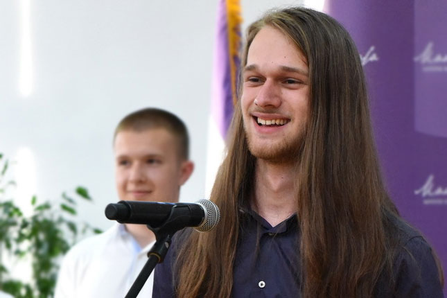 Subotičanin Igor Engi đak generacije čuvene Matematičke gimnazije u Beogradu