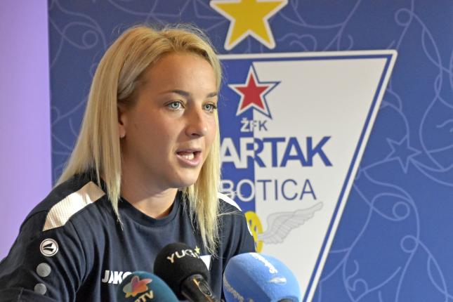 Emotivni rastanak ŽFK "Spartak" i Tijane Filipović posle 10 godina saradnje