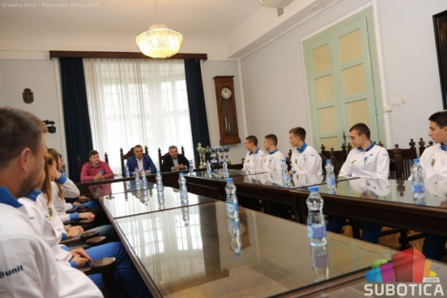 Šampioni tenisa u Srbiji na prijemu u Gradskoj kući