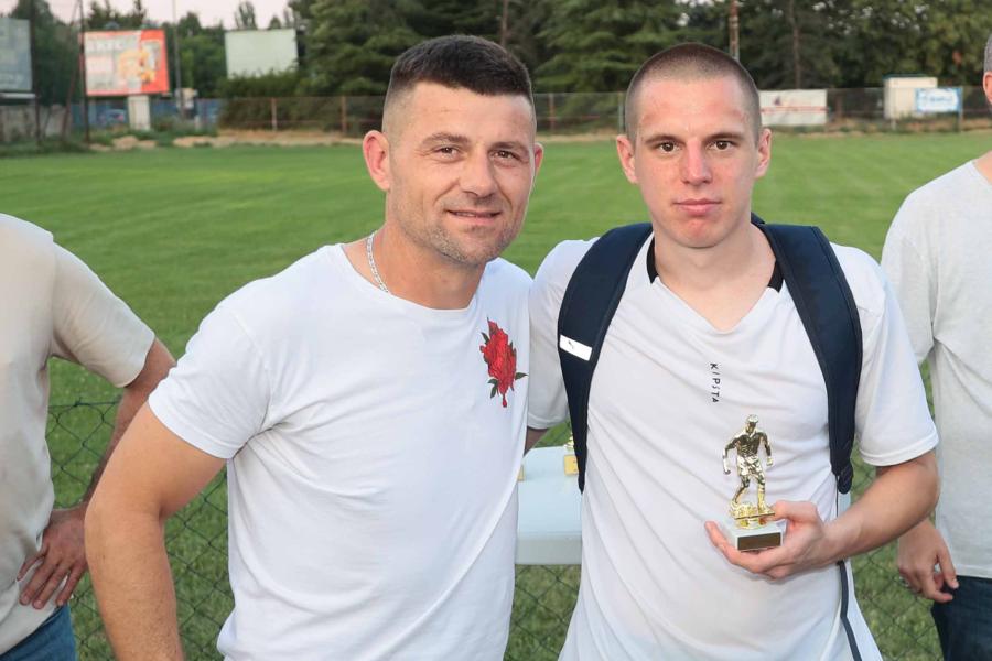 Mali fudbal: Ekipa "Voće, povrće i papagaji" pobednik 21. „Vidovdanski turnir“