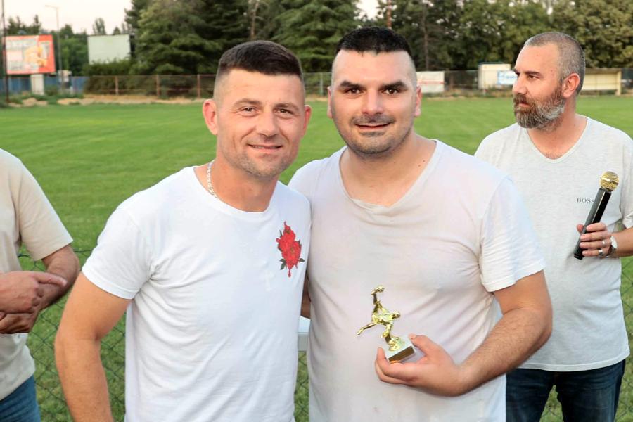 Mali fudbal: Ekipa "Voće, povrće i papagaji" pobednik 21. „Vidovdanski turnir“
