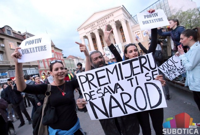 Protest protiv novog predsednika održan i u Subotici