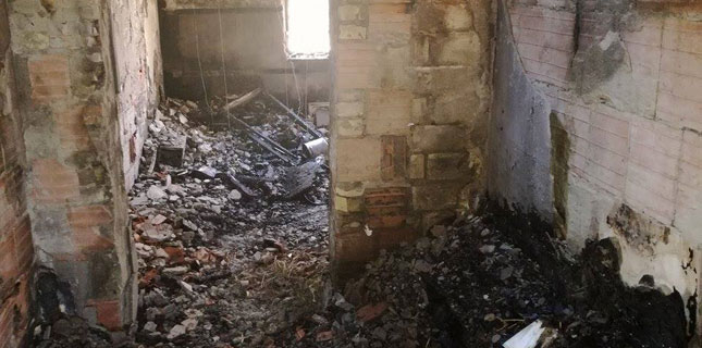 Pomozimo porodici Munćan da obnovi kuću uništenu u požaru