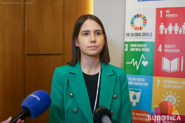 Konferencija „Youth Speak Forum“ na temu "izrazi svoju viziju bolje budućnosti"