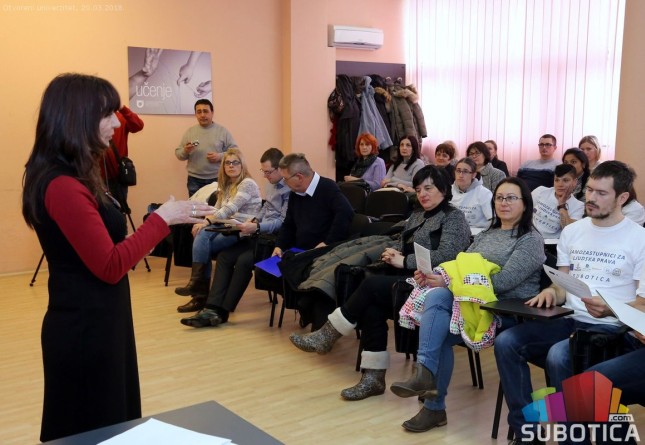 Podrška osnaživanju osoba sa intelektualnim invaliditetom