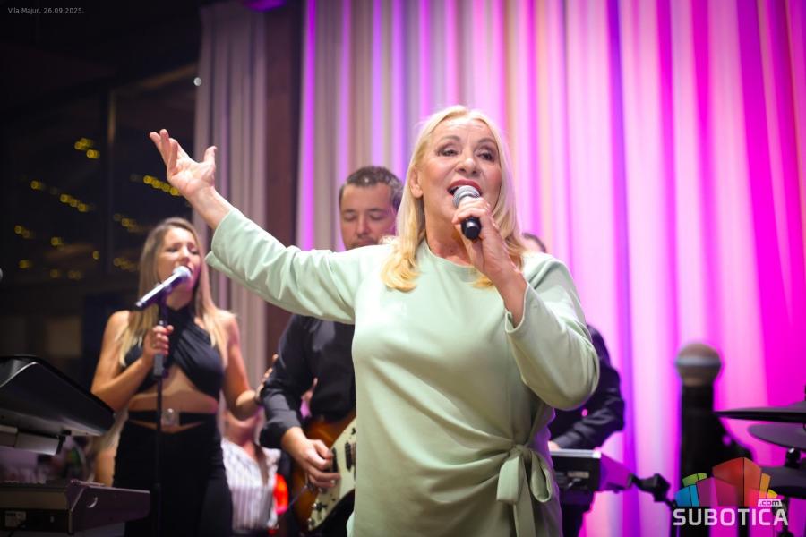 Večeri uz pesmu, sjajnu atmosferu i kvalitetnu hranu: Vila Majur otvara koncertnu sezonu