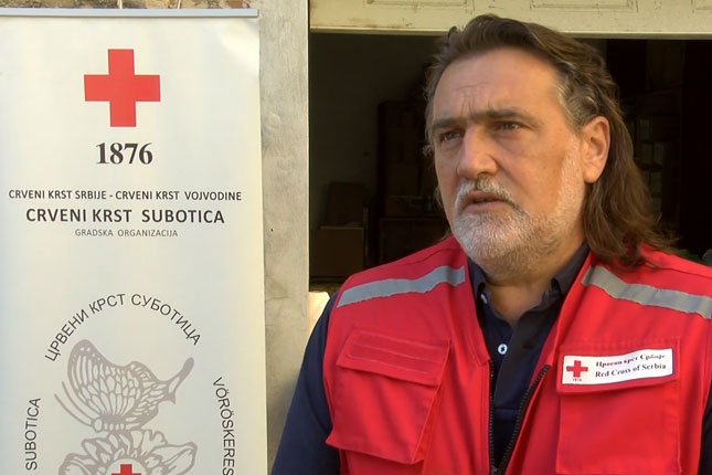 Crveni krst obezbedio dodatne pakete prehrambenih proizvoda i higijenskih sredstava za socijalno ugrožene sugrađane