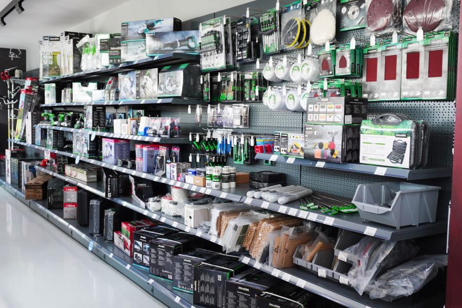 Obeležavanje četvrte godine "Elementa MEGA SHOP-a" uz akcije i poklone za kupce