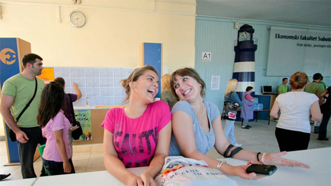 Ekonomski fakultet u Subotici u funkciji svojih studenata