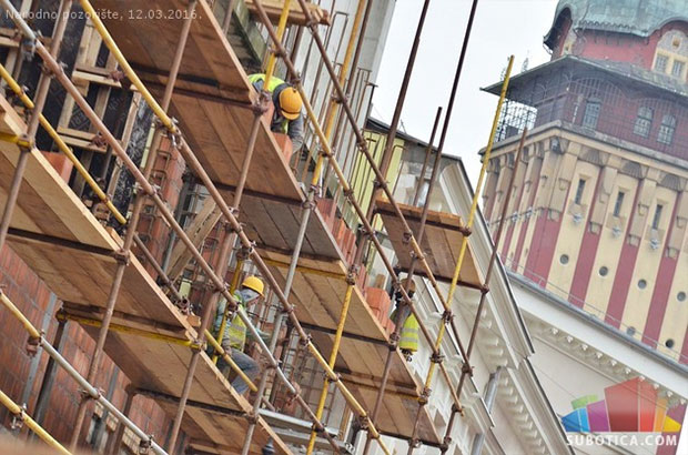 Pozorišne predstave moći će da se gledaju i sa Gradskog trga