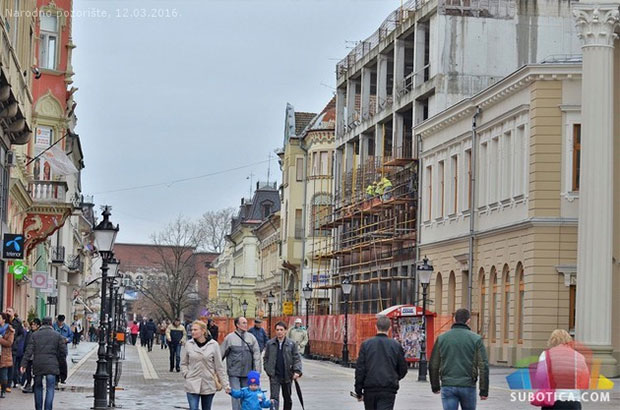Pozorišne predstave moći će da se gledaju i sa Gradskog trga