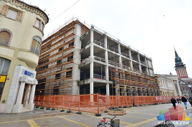 Pozorišne predstave moći će da se gledaju i sa Gradskog trga