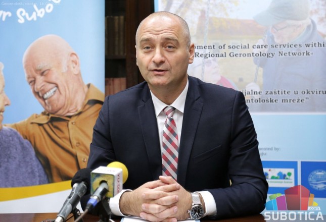 Gerontološki centar posvećen inkluziji i podsticanju zapošljavanja Roma