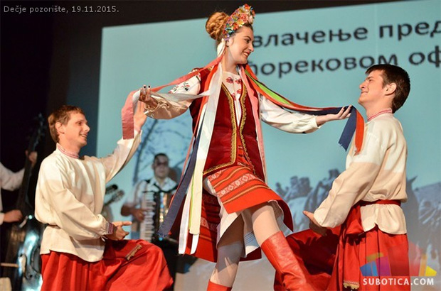 "Počast narodu voljene zemlje"