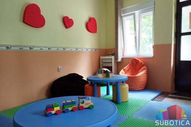 Osnovano Udruženje „Pruži mi ruku“ za podršku roditeljima bolesne dece