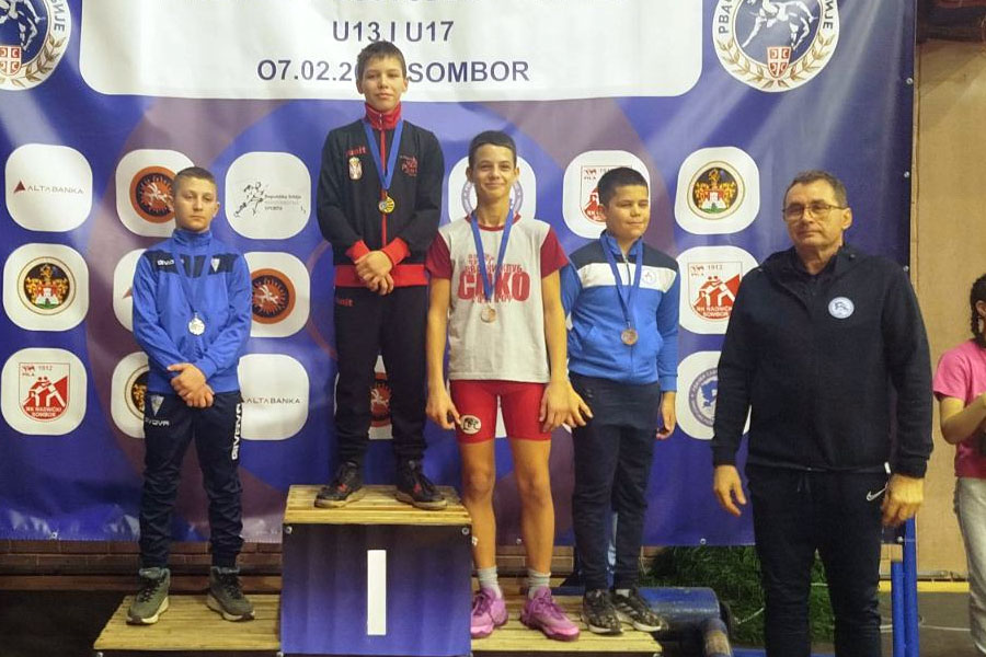 Rvanje: Spartak osvojio 11 medalja na Prvenstvu Vojvodine