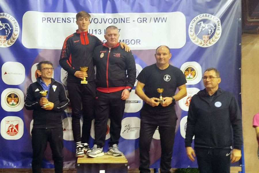 Rvanje: Spartak osvojio 11 medalja na Prvenstvu Vojvodine