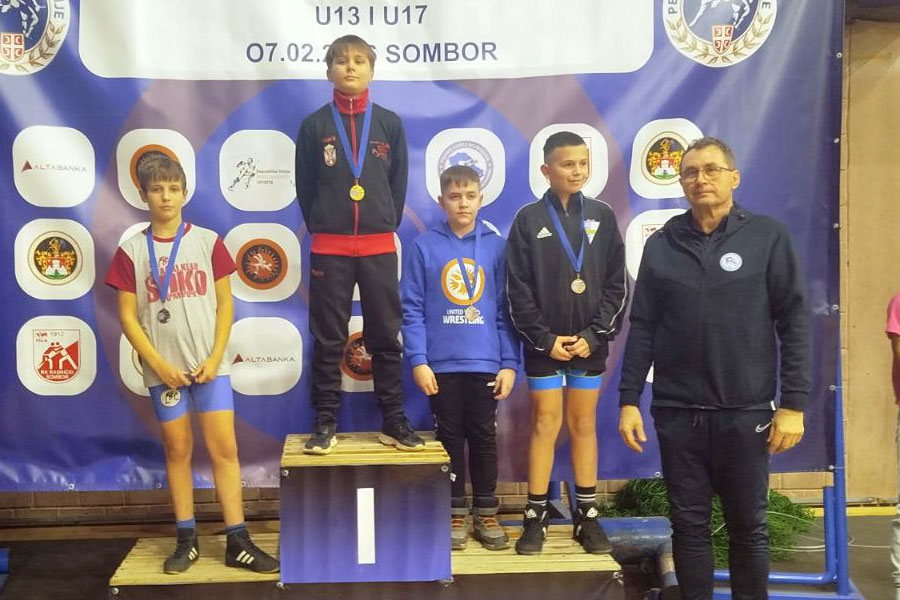 Rvanje: Spartak osvojio 11 medalja na Prvenstvu Vojvodine