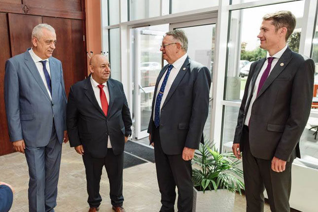 Gradonačelniku Bakiću uručen "ključ Balkana" u Morahalomu