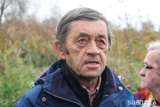 Divlja deponija nekoliko metara od obale jezera Palić