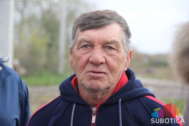 Divlja deponija nekoliko metara od obale jezera Palić