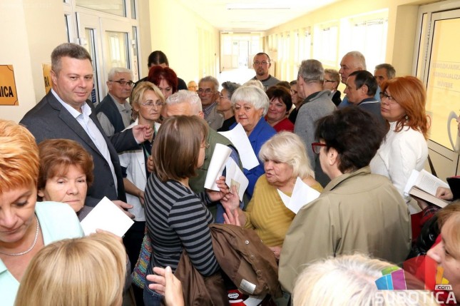 Trideset zdravstvenih radnika obavilo 571 pregled, akcija se nastavlja