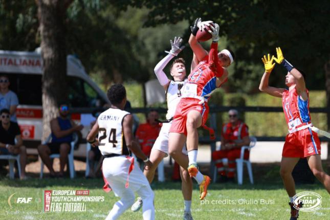 Američki fleg fudbal: Subotičani stub srebrne reprezentacije